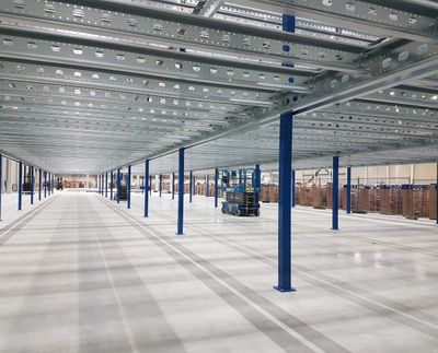Redeliga mööblilaud