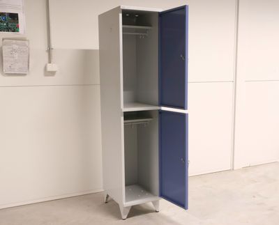 2 uksega kapp, sinine/halli värvi