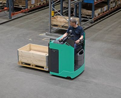 Mitsubishi PREMIA platvormiga veoautod